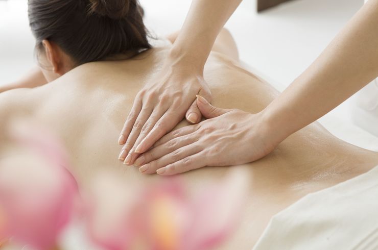 肩甲骨のマッサージ